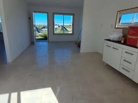 Casa en venta - 2 Dormitorios 1 Baño - General Rodriguez