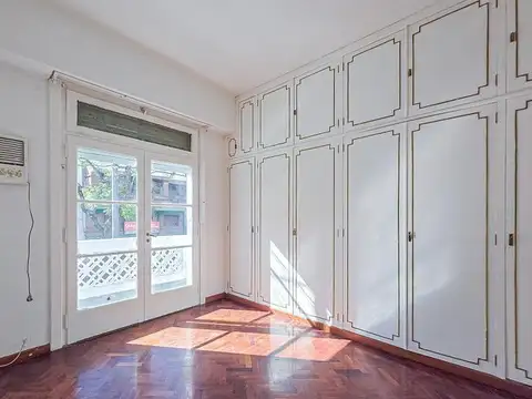 Depto Tipo Casa en Venta 50 años