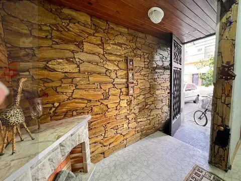 Depto Tipo Casa en Venta 50 años