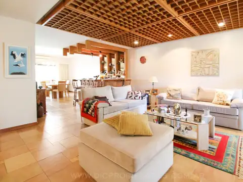 Casa en Venta al Este