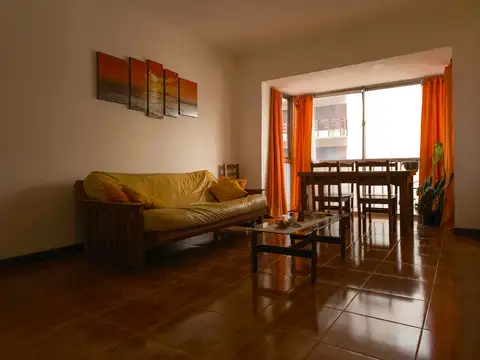 Departamento 3 ambientes con dependencia al frente