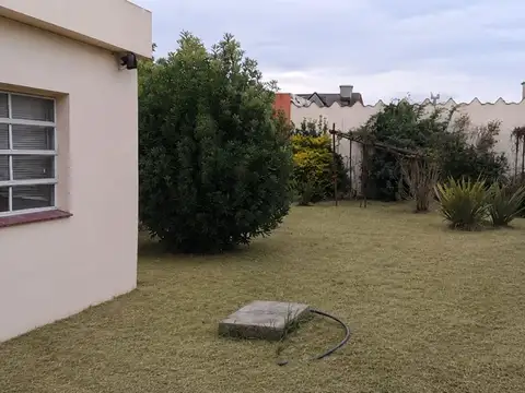CASA 5 AMBIENTES+ LOTE 436 M2+ DPTO.
