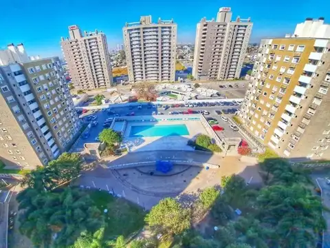 VENTA COCHERA - COMPLEJO VILLASOL - BARRIO PRIVADO