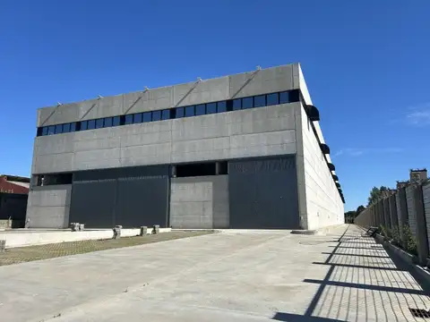 Galpon en Alquiler 245  mts Fondo