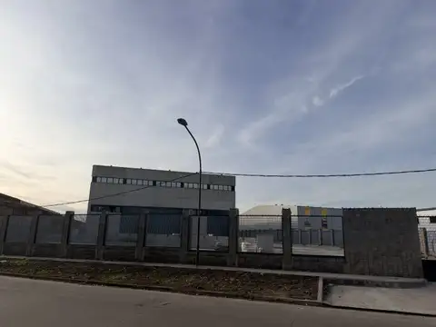 Galpon en Alquiler A Estrenar