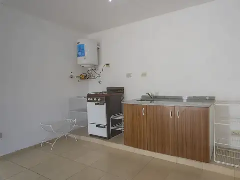 Depto Tipo Casa 6 ambientes con 2 baños