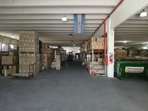 Galpon / Deposito Industrial en Alquiler 