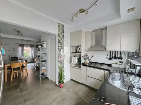 Depto Tipo Casa en Venta de 4 ambientes