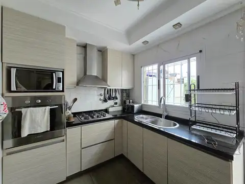 Depto Tipo Casa en Venta de 3 dormitorios