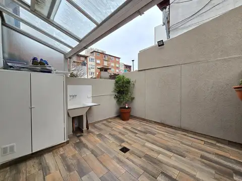 Depto Tipo Casa en Venta en Ramos Mejia, USD 110.000