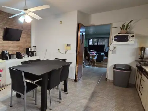 Depto Tipo Casa en Venta 40 años