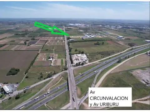 Av URIBURU 6800 , Piso 0