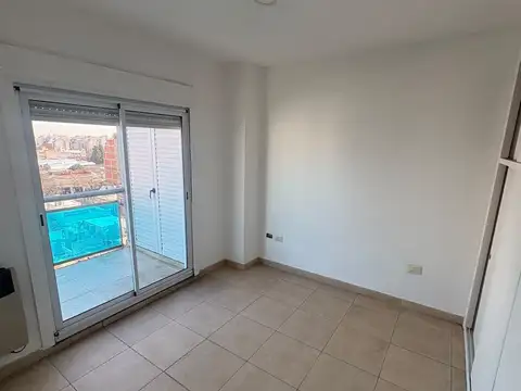 Departamento en Venta en Villa del Parque, USD 83.000