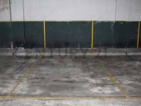 COCHERA CUBIERTA EN VENTA EN MONSERRAT ALSINA AL 1200