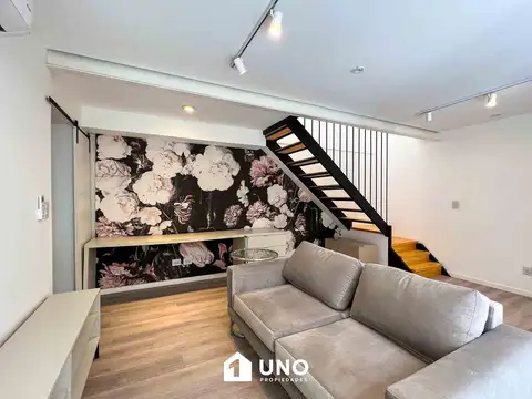 Mendoza y J. M. Rosas - Casa de 2 Dormitorios.