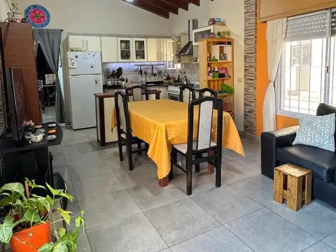 DEPARTAMENTO 4 AMBIENTES CON COCHERA APTO CREDITO