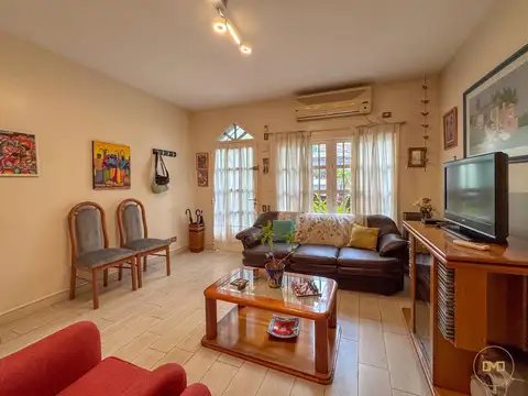 Depto Tipo Casa 5 ambientes con 3 baños