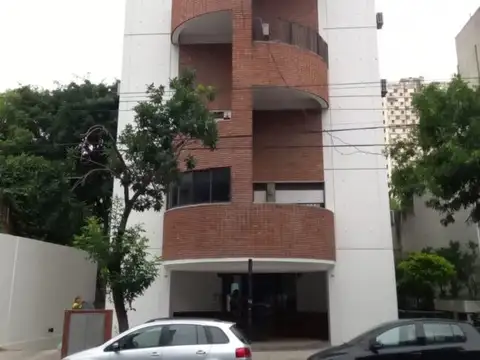 4 AMBIENTES EN EDIFICIO TORRE CON COCHERA