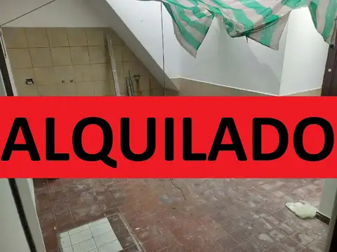 PH 2 ambientes en Planta Baja con patio con lavadero