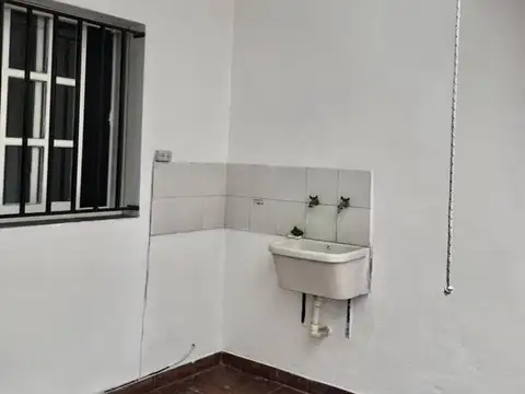 Depto Tipo Casa en Alquiler de 2 ambientes