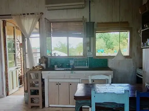 Casa 2 ambientes con 1 baño