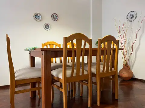 Paraguay 1400, Piso 7