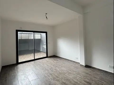 Excelente PH 2 ambientes Planta baja al Frente  a Estrenar en Parque Avellaneda 