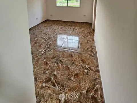 Casa 4 ambientes con 1 baño