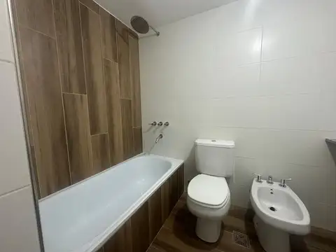 Calle 14 e/ 36 y 37 200