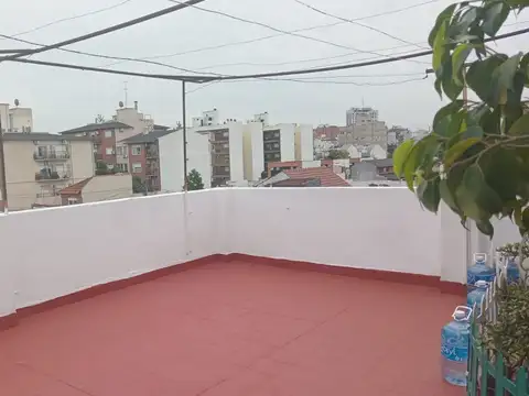 Depto Tipo Casa en Venta en Ramos Mejía, USD 79.000