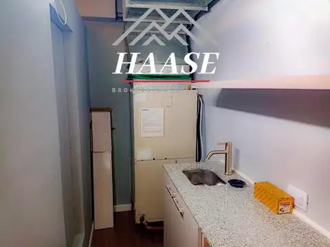 Suipacha 200 , Piso 1