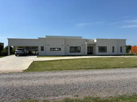 VENTA CASA 4 AMB - COMARCAS DE LUJAN - SAN ROQUE