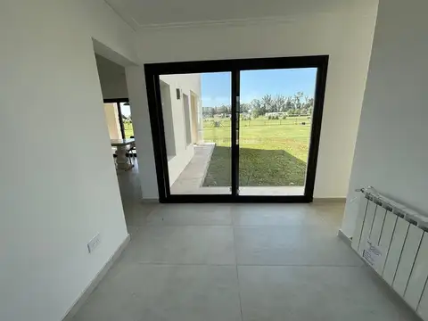Casa en Venta en Comarcas de Luján, USD 275.000