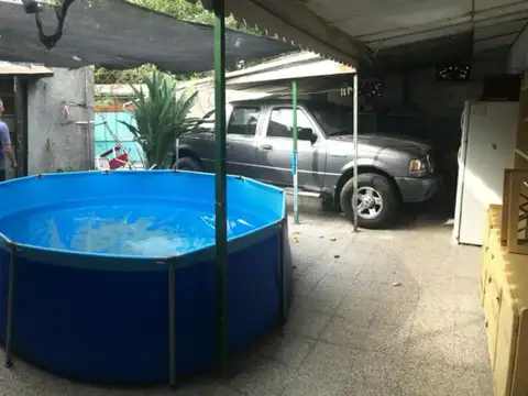 Casa 2 ambientes con 1 baño