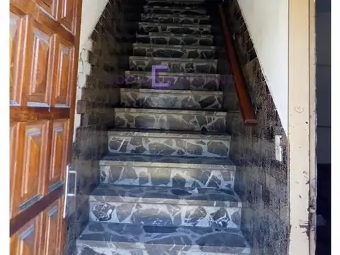 Depto Tipo Casa en Alquiler de 4 ambientes