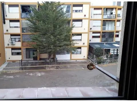 Departamento 5 ambientes con 1 baño