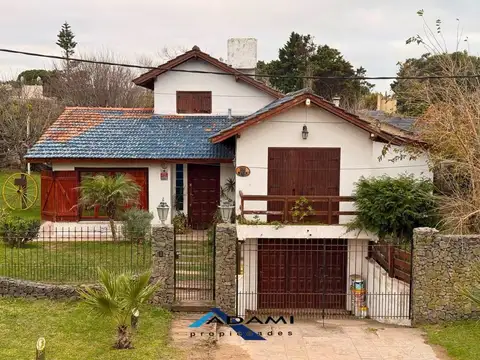 Chalet de 4 ambientes en Barrio Norte - Villa Gesell