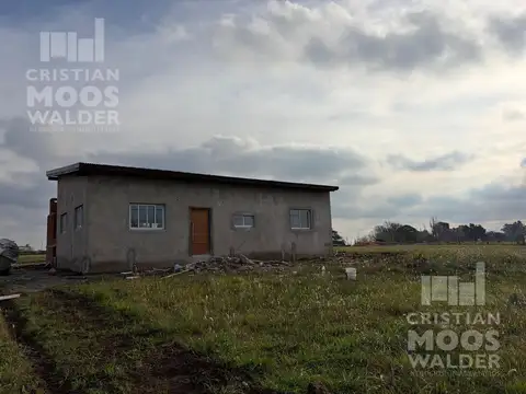 Casa a estrenar en Loma Verde