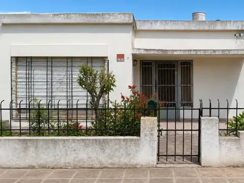 VENTA DE CASA EN FLORENCIO VARELA