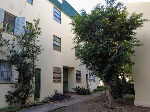 Haedo Norte Venta de Departamento de tres amb Apto Credito