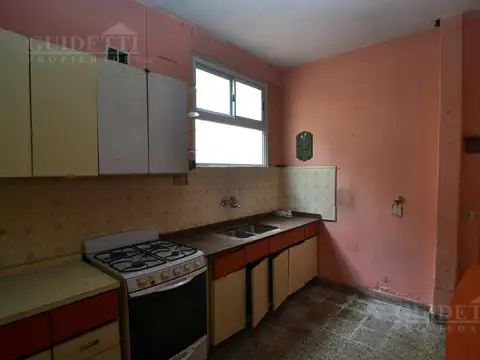 Depto Tipo Casa en Venta 40 años