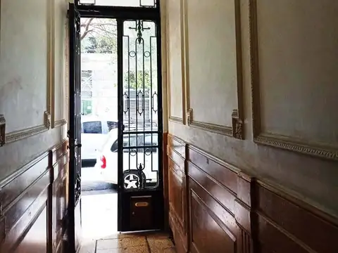 3 AMB AMPLIOS CON HABITACIÓN EN ALTO Y PATIO