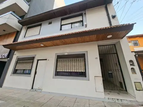 Depto Tipo Casa 2 ambientes con 1 baño