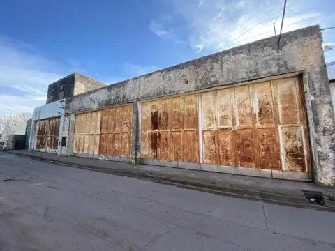 Galpón en venta en el casco urbano de Roldán