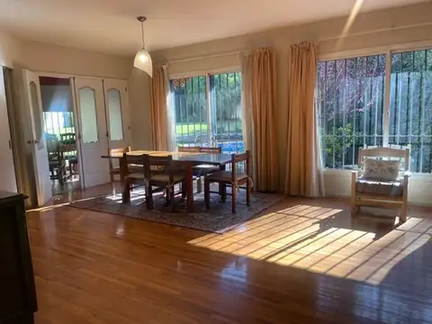 Casa en Alquiler de 4 dormitorios