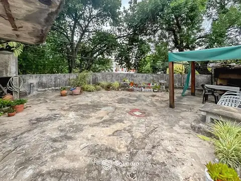 VENTA - PH 2 Dormitorios, más comodin y terraza  - España y Hospitales, Rosario.