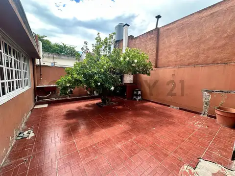 Petcovick 5400, Piso 0