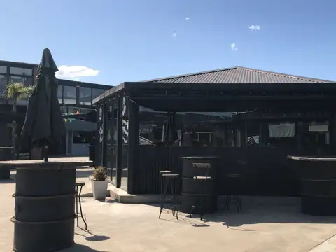 LOCAL EN VENTA EN SHOPPING DOCKS DEL PUERTO TIGRE
