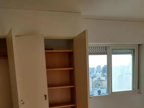 Tucumán e/ Jean Jaures y Doctor Tomas Manuel de Anchorena