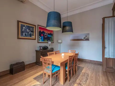Depto Tipo Casa 5 ambientes con 2 baños
